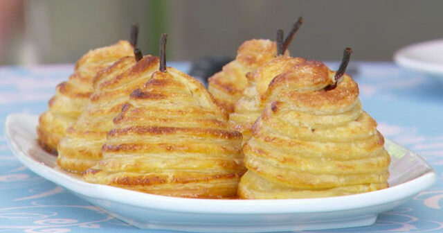 Mini Pear Pies Recipe | Pear Recipes | PBS Food | PBS Food